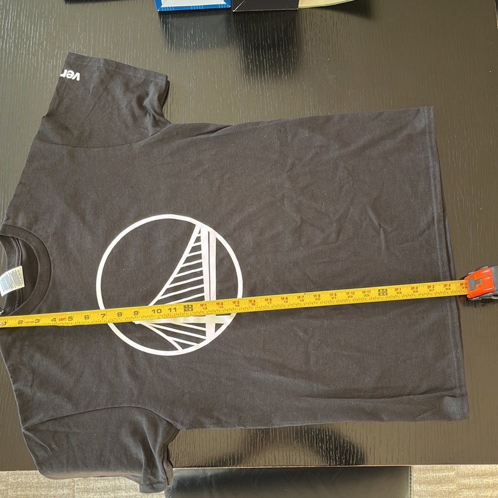 GS Warriors Black T-Shirt Medium, Cross Body Bag, and stickers bundle. ALL NEW. - Picture 3 of 12